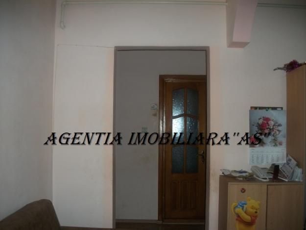 Vand apartament cu 2 camere decomandate in Onesti - Pret | Preturi Vand apartament cu 2 camere decomandate in Onesti