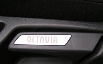 Set decor manere scaune fata - inscriptionate Octavia Skoda Octa - Pret | Preturi Set decor manere scaune fata - inscriptionate Octavia Skoda Octa