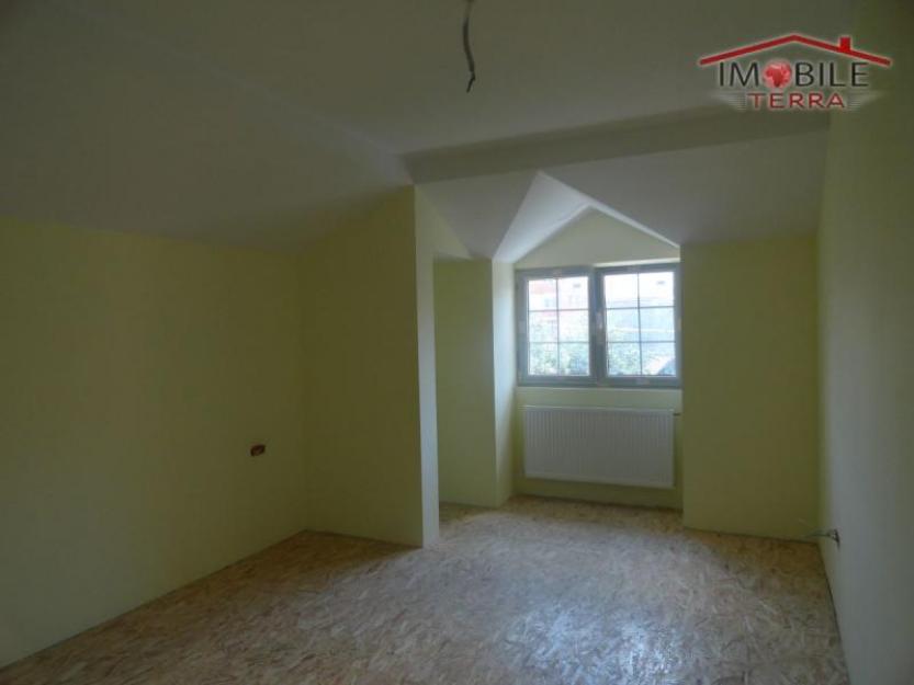 Casa moderna pretabila 2 familii zona Lupeni Sibiu - Pret | Preturi Casa moderna pretabila 2 familii zona Lupeni Sibiu