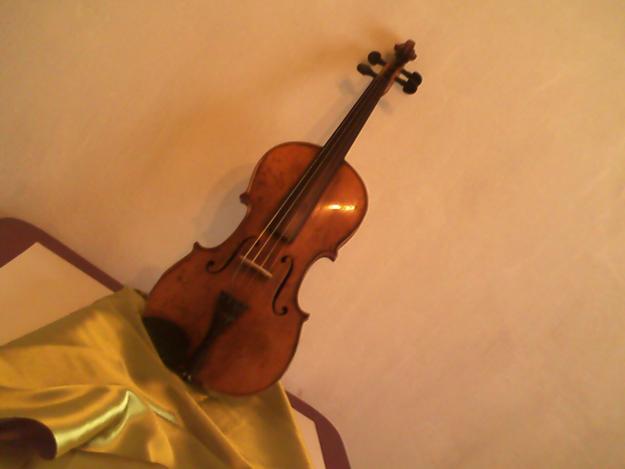 vioara veche pentru incepatori - Pret | Preturi vioara veche pentru incepatori