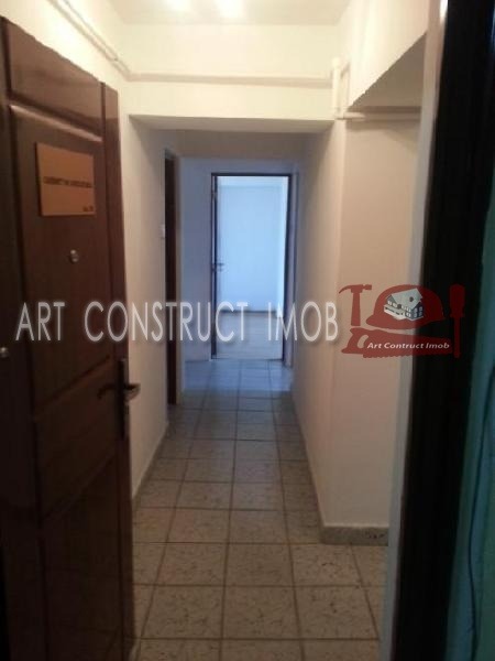 Inchiriere spatiu birouri Splaiul Unirii/ Camera de Comert 3 camere-400 euro - Pret | Preturi Inchiriere spatiu birouri Splaiul Unirii/ Camera de Comert 3 camere-400 euro