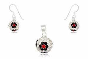 Set Cercei si Pandantiv Argint cu Cristale Swarovski (6T033) - Pret | Preturi Set Cercei si Pandantiv Argint cu Cristale Swarovski (6T033)