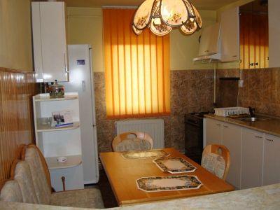 Apartament 3 camere in Gheorgheni, Bistritei, la etajul 4 - Pret | Preturi Apartament 3 camere in Gheorgheni, Bistritei, la etajul 4