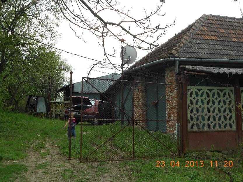 casa la tara vand,schimb sau inchiriez - Pret | Preturi casa la tara vand,schimb sau inchiriez