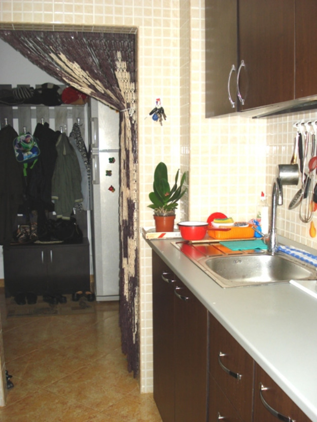 Apartament 3 camere in sos Alexandriei langa Cora - Pret | Preturi Apartament 3 camere in sos Alexandriei langa Cora