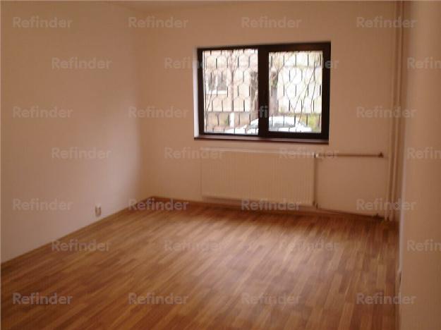 Inchiriere apartament 3 camere in Ploiesti, zona Malu Rosu - Pret | Preturi Inchiriere apartament 3 camere in Ploiesti, zona Malu Rosu