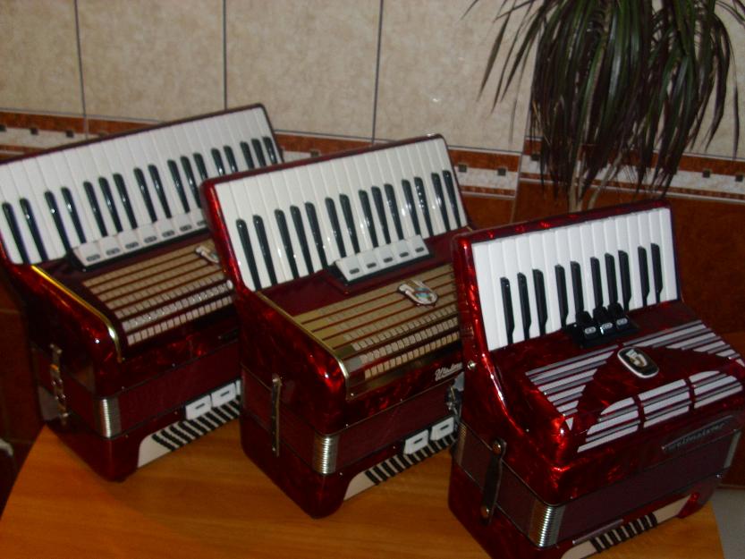 ofer spre vinzare acordeon,120 bass,60 bass,80 bass,40 bass, noi - Pret | Preturi ofer spre vinzare acordeon,120 bass,60 bass,80 bass,40 bass, noi