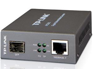 Media convertor Gigabit RJ45 - SFP, TP-Link MC220L - Pret | Preturi Media convertor Gigabit RJ45 - SFP, TP-Link MC220L