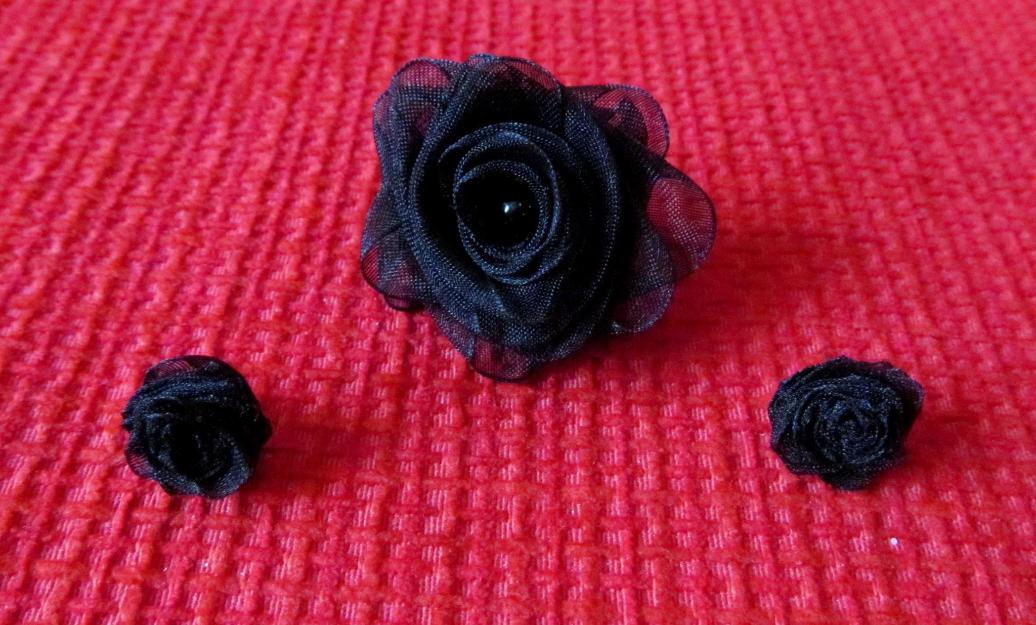 Extraordinar set inel + cercei trandafir - Pret | Preturi Extraordinar set inel + cercei trandafir
