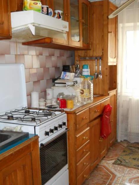 BACAU… PROPRIETAR VAND APARTAMENT CU 3 CAMERE DECOMANDAT PE MIORITA, ETAJ 3 - Pret | Preturi BACAU… PROPRIETAR VAND APARTAMENT CU 3 CAMERE DECOMANDAT PE MIORITA, ETAJ 3