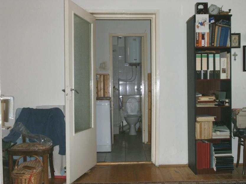 Caut casa la tara cu schimb apartament in Medias - Pret | Preturi Caut casa la tara cu schimb apartament in Medias