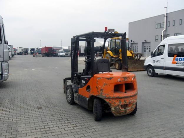 Motostivuitor Doosan D30S-5 - Pret | Preturi Motostivuitor Doosan D30S-5
