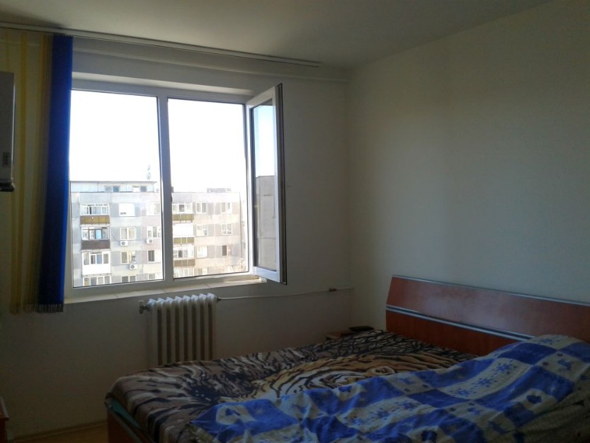 Vanzare apartament 3 camere decomandat,72mp,bloc construit in 1983. - Pret | Preturi Vanzare apartament 3 camere decomandat,72mp,bloc construit in 1983.