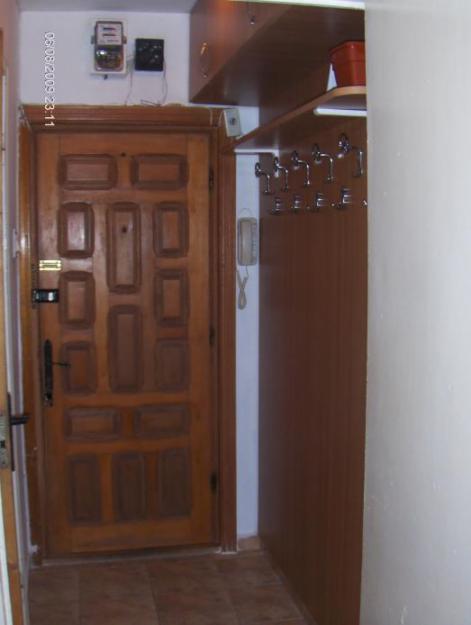 Particular cazare sezon / inchiriere sezon Mamaia, Constanta, apartament 2 camere - Pret | Preturi Particular cazare sezon / inchiriere sezon Mamaia, Constanta, apartament 2 camere