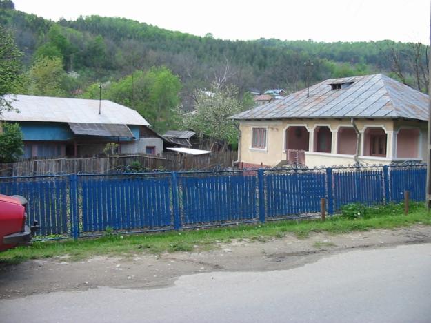 URGENT !!!!Vand casa cu anexe si teren 600m zona Gura Vitioarei, jud. Prahova, la 2 km de - Pret | Preturi URGENT !!!!Vand casa cu anexe si teren 600m zona Gura Vitioarei, jud. Prahova, la 2 km de