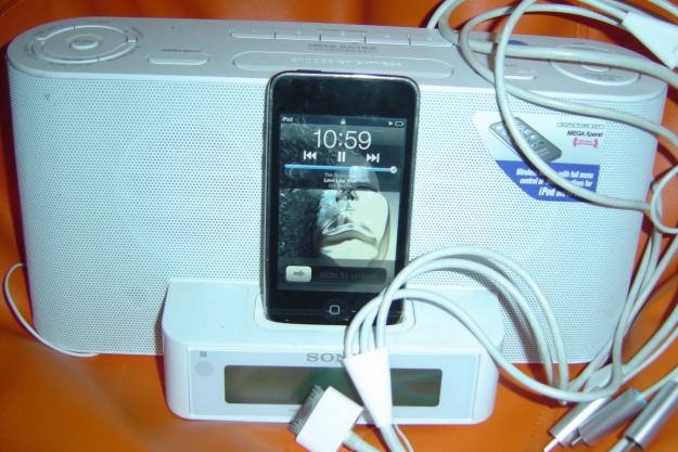 Vand iPod touch 2g 16 GB - Pret | Preturi Vand iPod touch 2g 16 GB