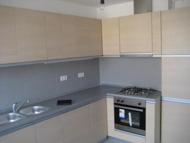 Apartament cu 4 camere - Tei - Pret | Preturi Apartament cu 4 camere - Tei