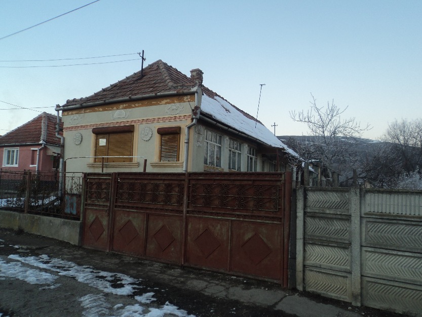 Casa de vinzare in cergaul mare - Pret | Preturi Casa de vinzare in cergaul mare