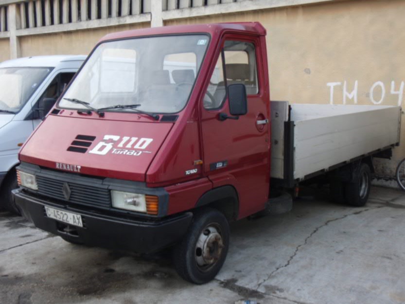 RENAULT Trafic B110 Pritsche Autoutilitara Cu bena Lada - Pret | Preturi RENAULT Trafic B110 Pritsche Autoutilitara Cu bena Lada