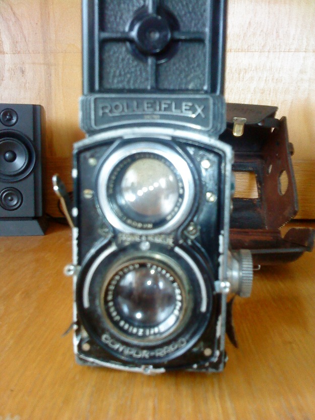 Vand aparat foto vechi , de colectie Rolleiflex - Pret | Preturi Vand aparat foto vechi , de colectie Rolleiflex