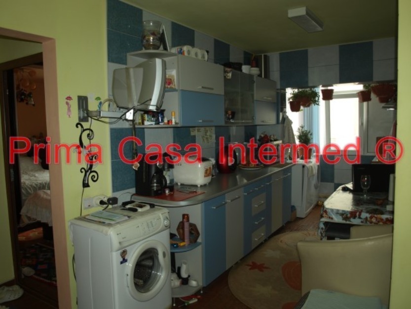 Apartament 2 camere, decomandat, 48mp, Poarta 6 - Pret | Preturi Apartament 2 camere, decomandat, 48mp, Poarta 6