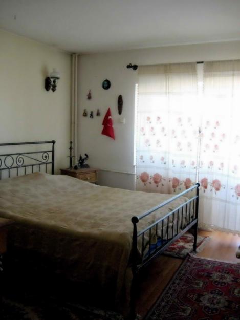 Vanzare apartament 3 camere - Pret | Preturi Vanzare apartament 3 camere