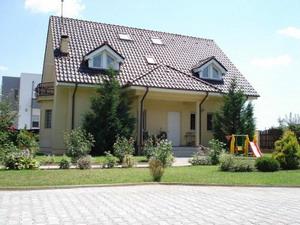 villa for rent in Pipera next to American International School of Bucharest at 500 m - Pret | Preturi villa for rent in Pipera next to American International School of Bucharest at 500 m