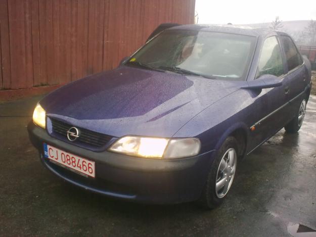 Vand Opel Vectra B impecabil - Pret | Preturi Vand Opel Vectra B impecabil