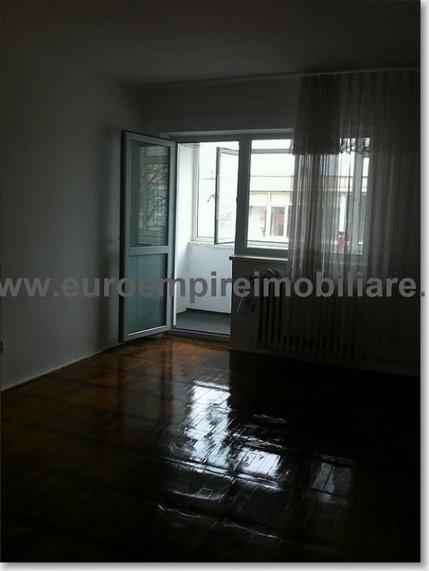 Apartament 3 camere nemobilat de inchiriat Constanta zona Icil - Pret | Preturi Apartament 3 camere nemobilat de inchiriat Constanta zona Icil