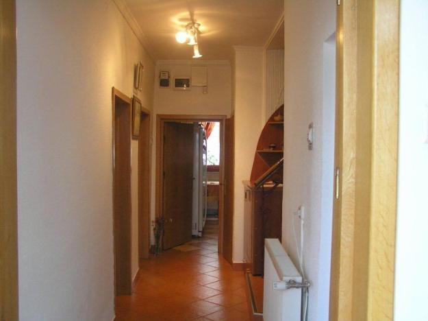 VILA CU 5 CAMERE DE VANZARE - Pret | Preturi VILA CU 5 CAMERE DE VANZARE