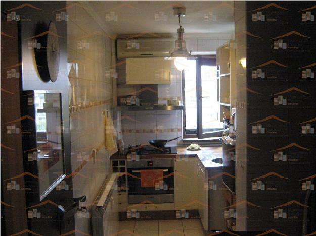 De vanzare 3 camere decomandat Compozitorilor - Pret | Preturi De vanzare 3 camere decomandat Compozitorilor