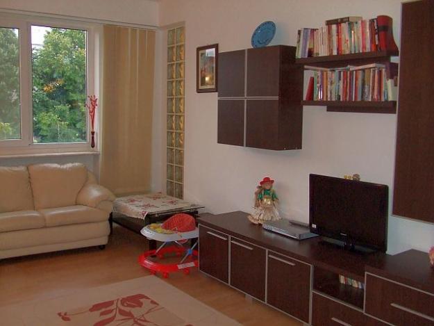 De vanzare apartament 3 camere decomandat, amenajat si mobilat, zona centrala Deva - Pret | Preturi De vanzare apartament 3 camere decomandat, amenajat si mobilat, zona centrala Deva