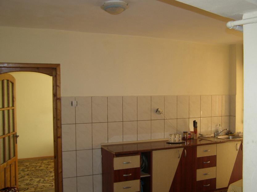 2 camere zona centarala 24500 de euro negociabil - Pret | Preturi 2 camere zona centarala 24500 de euro negociabil