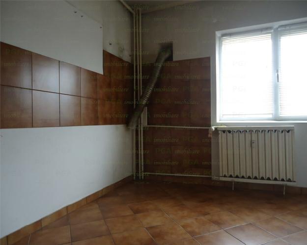 Vanzare apartament 3 camere zona Doamna Ghica - Pret | Preturi Vanzare apartament 3 camere zona Doamna Ghica