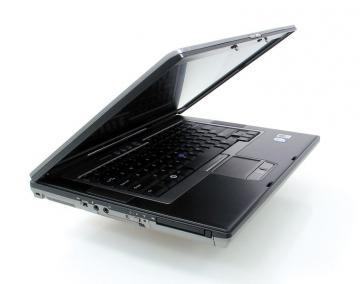 Laptopuri Dell Latitude D830, Core 2 Duo T7250, 2.0Ghz, 2Gb, 80Gb, 15.4 Inci, Fara baterie - Pret | Preturi Laptopuri Dell Latitude D830, Core 2 Duo T7250, 2.0Ghz, 2Gb, 80Gb, 15.4 Inci, Fara baterie