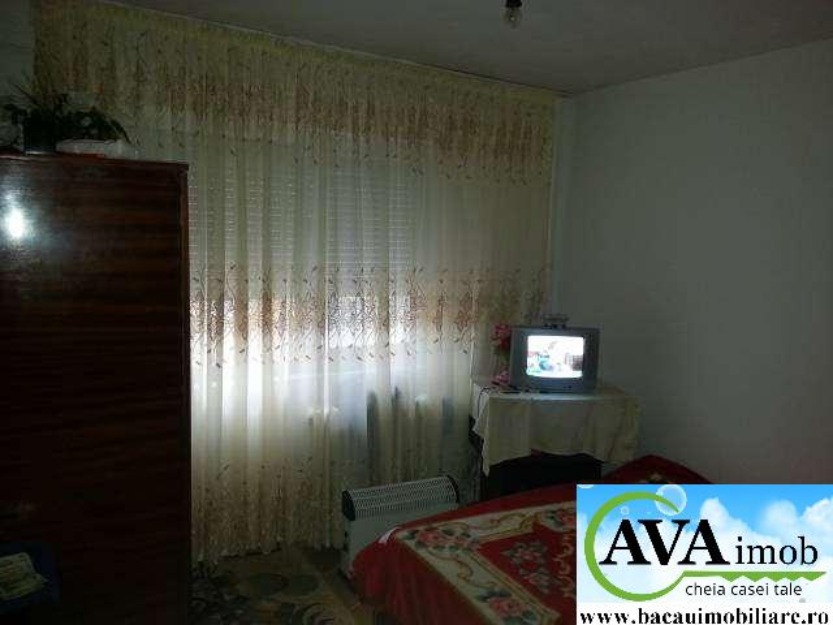 Vand apartament cu 2 camere semidecomandate, in zona Piata Sud, - Pret | Preturi Vand apartament cu 2 camere semidecomandate, in zona Piata Sud,