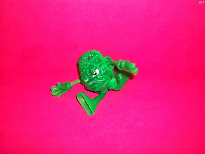 jucarii figurina monstru din plastic de la mc donalds - Pret | Preturi jucarii figurina monstru din plastic de la mc donalds