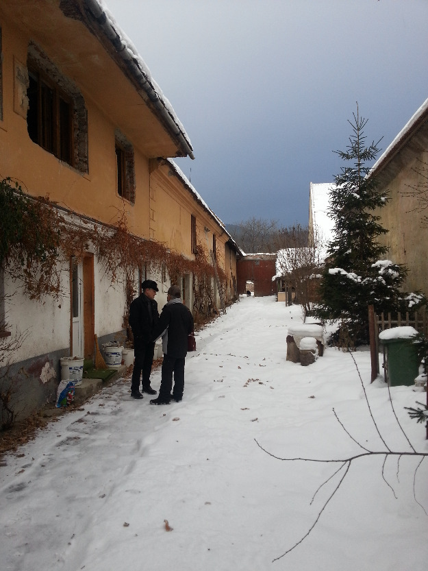 Vand la Drumul European E574, casa saseasca in centrul comunei Cristian, jud. Brasov. Part - Pret | Preturi Vand la Drumul European E574, casa saseasca in centrul comunei Cristian, jud. Brasov. Part