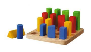 Plan Toys Preschool Baza cu Forme geometrice - Pret | Preturi Plan Toys Preschool Baza cu Forme geometrice