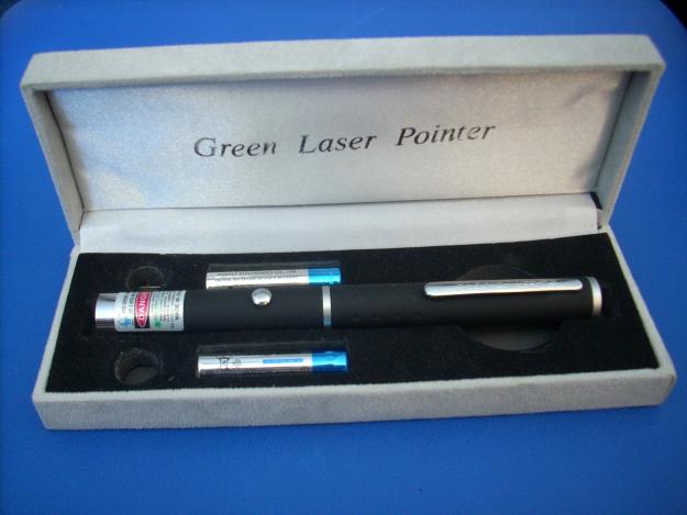 Vand GREEN LASER BEAM POINTER 50mW-112 lei - Pret | Preturi Vand GREEN LASER BEAM POINTER 50mW-112 lei