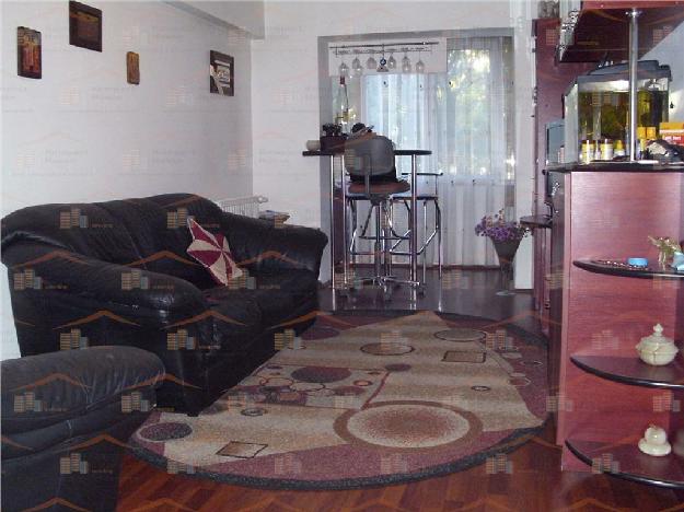 Apartament 3 camere Drumul Taberei - Valea Argesului, renovat, mobilat - Pret | Preturi Apartament 3 camere Drumul Taberei - Valea Argesului, renovat, mobilat