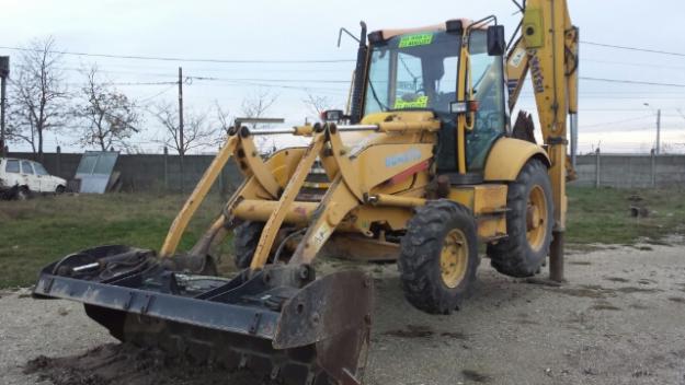 buldoexcavator komatsu wb93R2 2002 - Pret | Preturi buldoexcavator komatsu wb93R2 2002