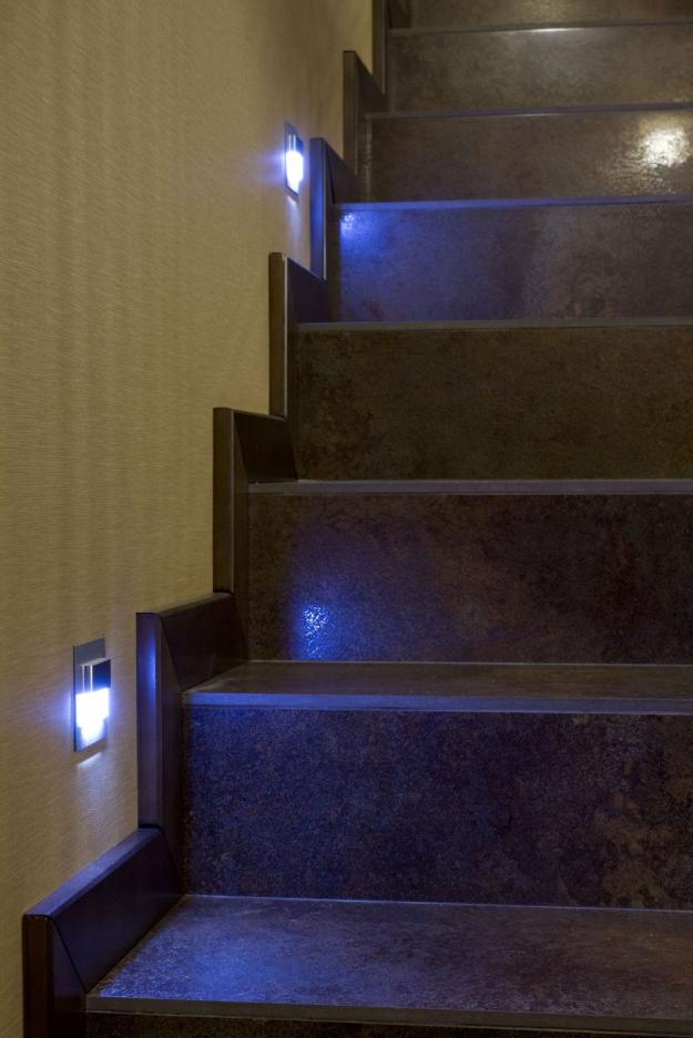 Sistem de lumini ambientale pentru trepte,iluminat scari interioare - Pret | Preturi Sistem de lumini ambientale pentru trepte,iluminat scari interioare