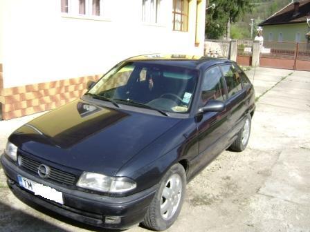 Vand Opel Astra TDS 1997 - Pret | Preturi Vand Opel Astra TDS 1997