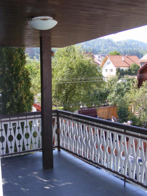 Brasov - Noua, casa cu 6 camere, teren 200 mp. - Pret | Preturi Brasov - Noua, casa cu 6 camere, teren 200 mp.