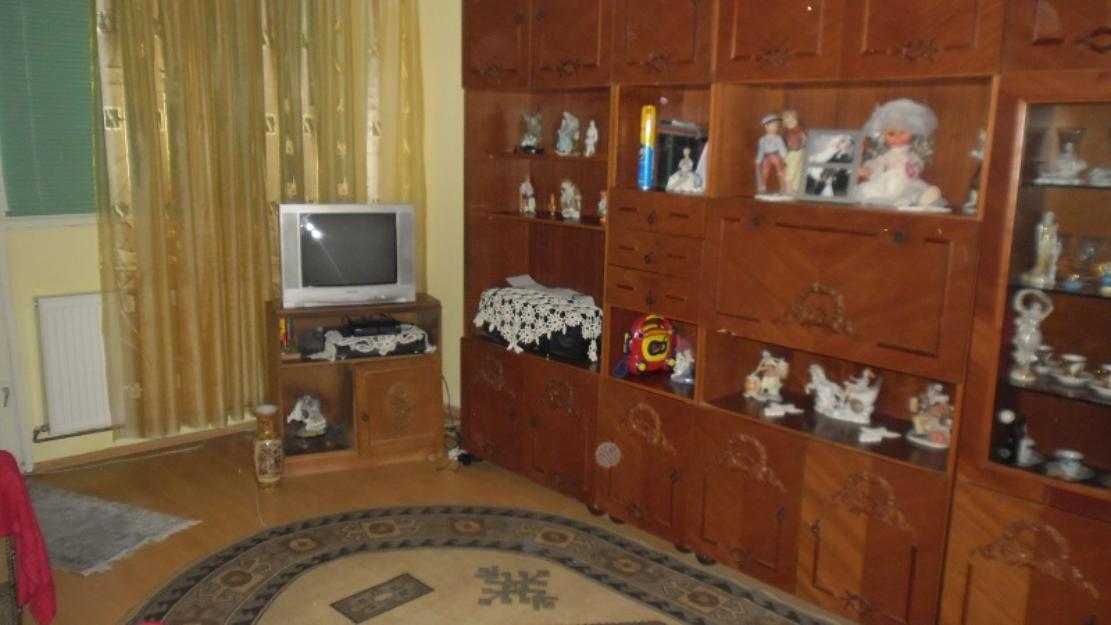 vanzare 3 camere - Pret | Preturi vanzare 3 camere