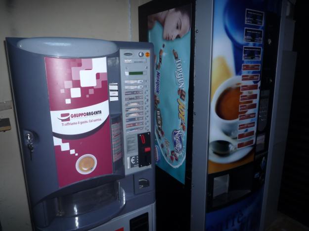 Vand automate de cafea Zanussi si RheaVendors - Pret | Preturi Vand automate de cafea Zanussi si RheaVendors