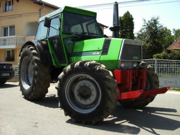 Tractor Deutz DX90,4X4,90CP - Pret | Preturi Tractor Deutz DX90,4X4,90CP