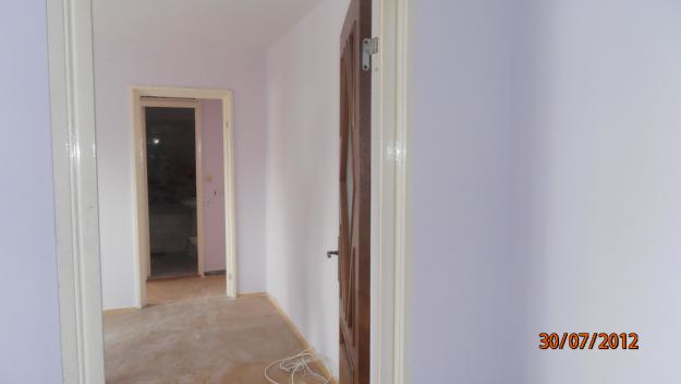 Bacau, vand urgent apartament 2 camere la Tic-Tac, etaj 3, - Pret | Preturi Bacau, vand urgent apartament 2 camere la Tic-Tac, etaj 3,