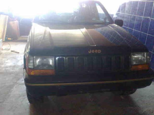 dezmembrez jeep grand cheroke - Pret | Preturi dezmembrez jeep grand cheroke